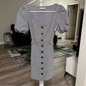 Urban Black and White Checkered Puff Sleeve Dress